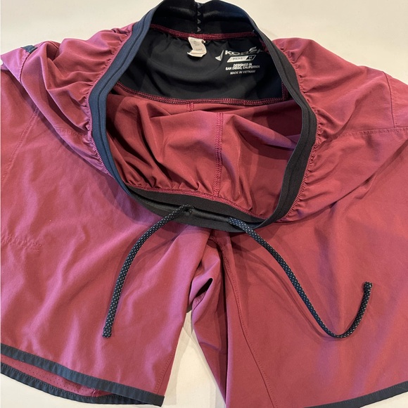Men’s Korsa Overdrive 8” Running Short in‎ Wine Size Medium - Picture 8 of 9